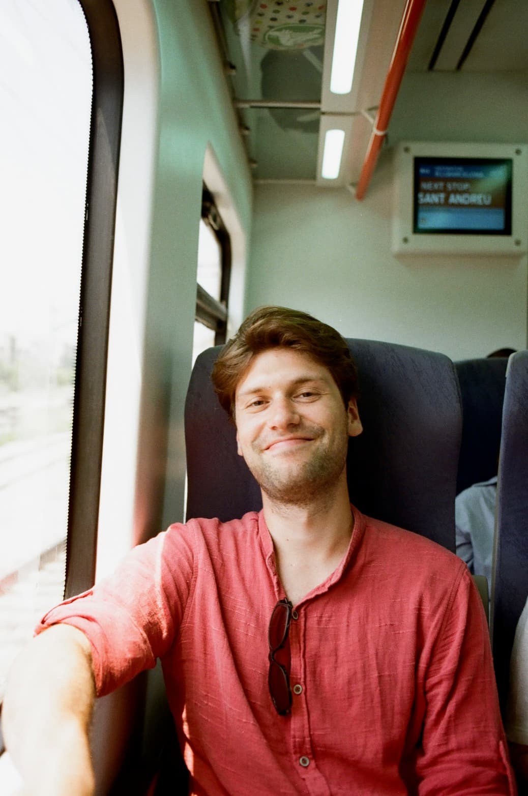 Uri Rooselaar on a train outside Barcelona