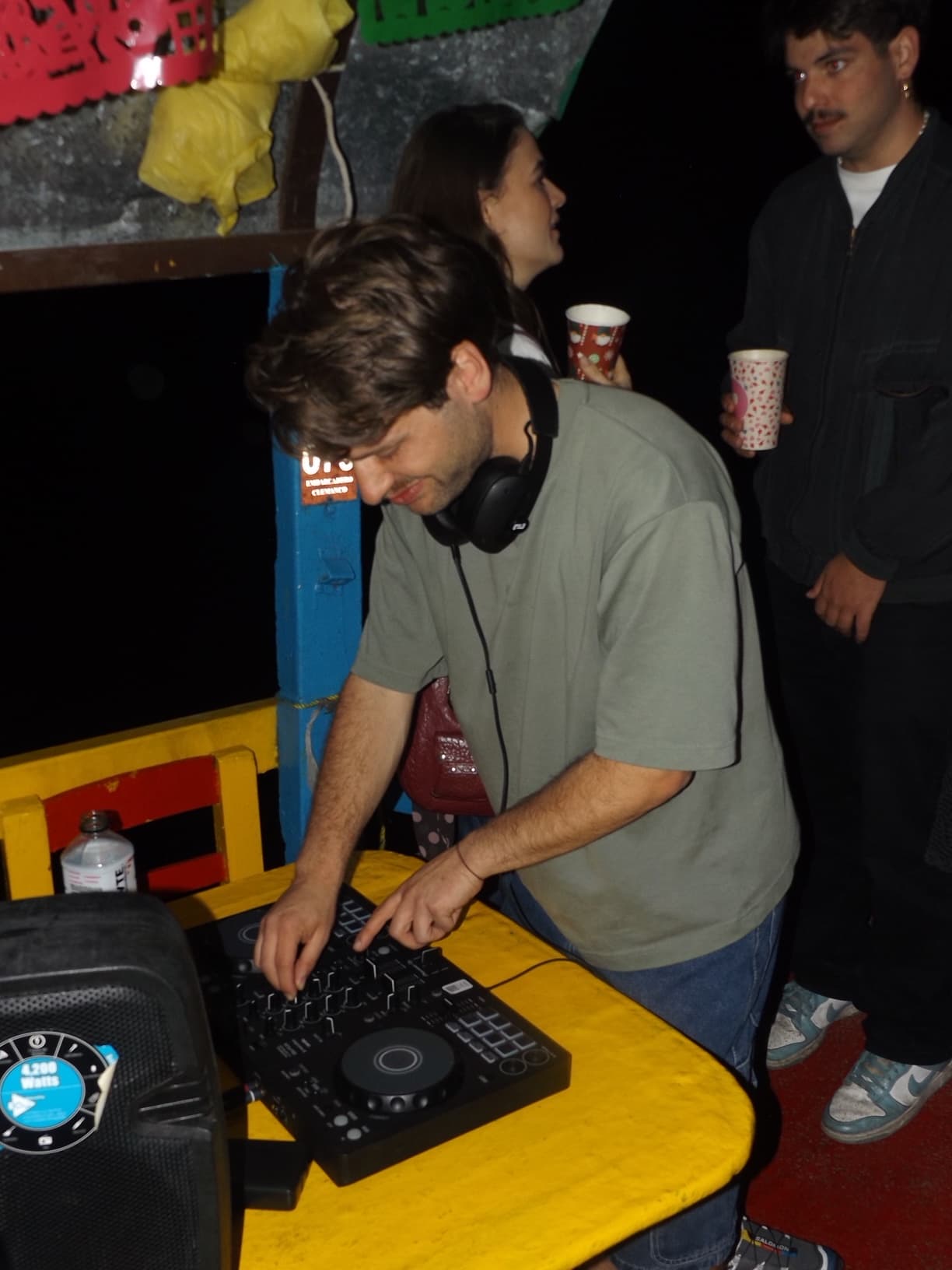 Uri DJing